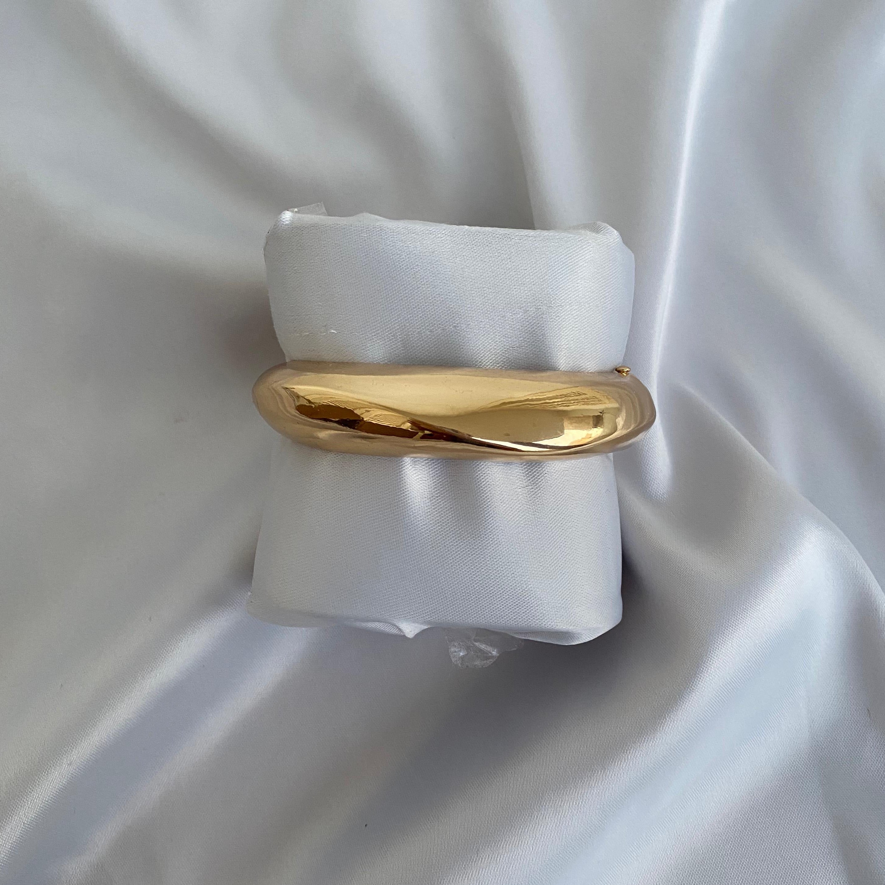 High-Shine Bold Hoop Bangle